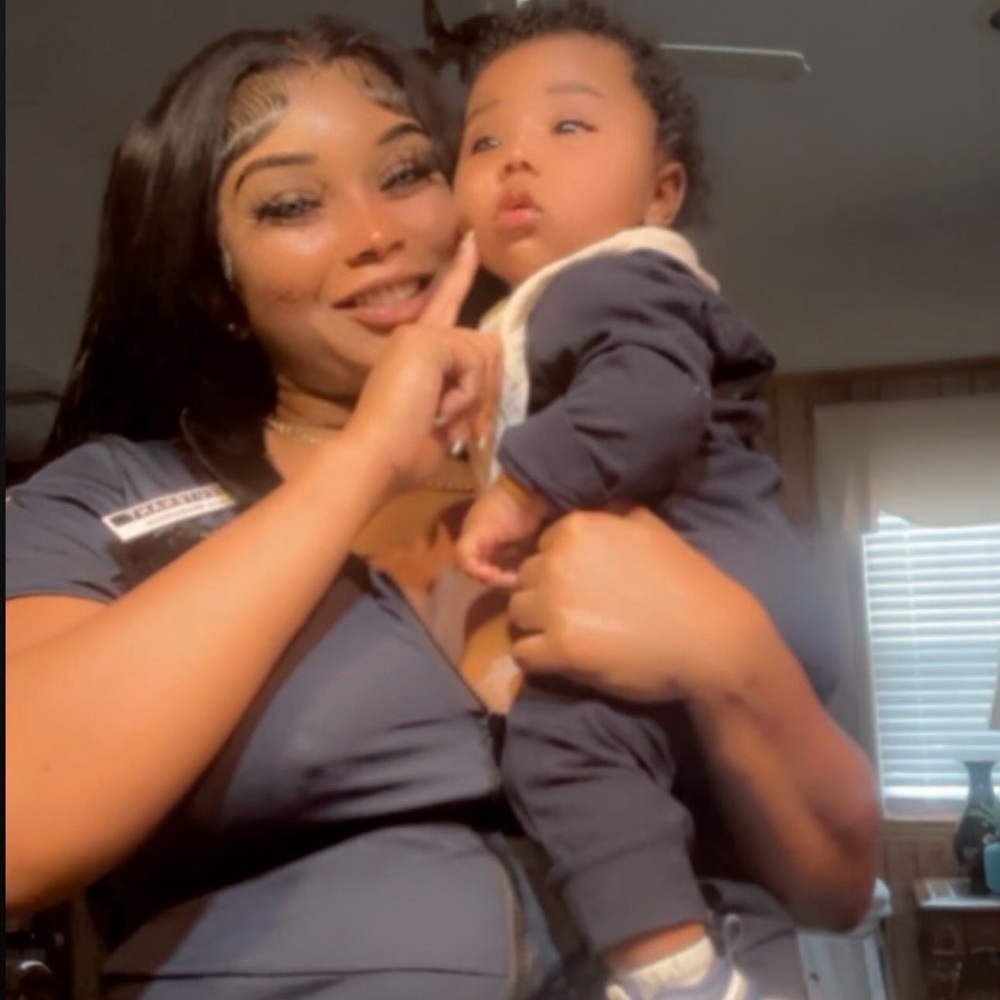 Meet your Posher, Alexzandria